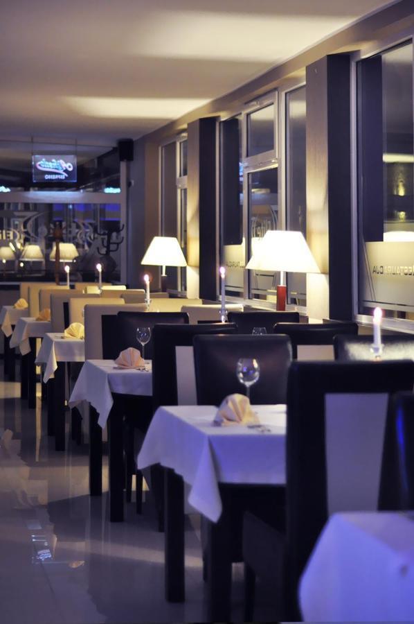 Hotel Pojezierze Щецінек Екстер'єр фото