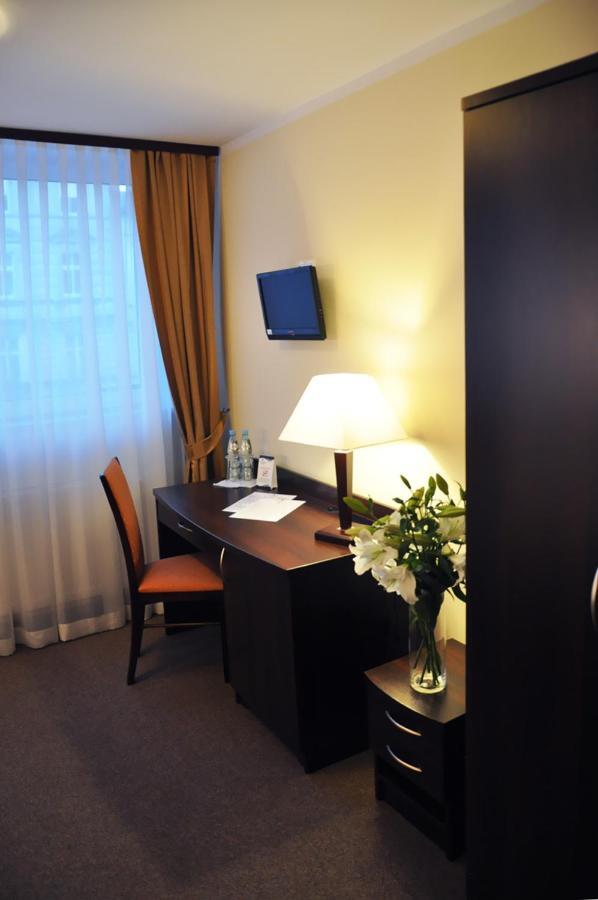 Hotel Pojezierze Щецінек Номер фото